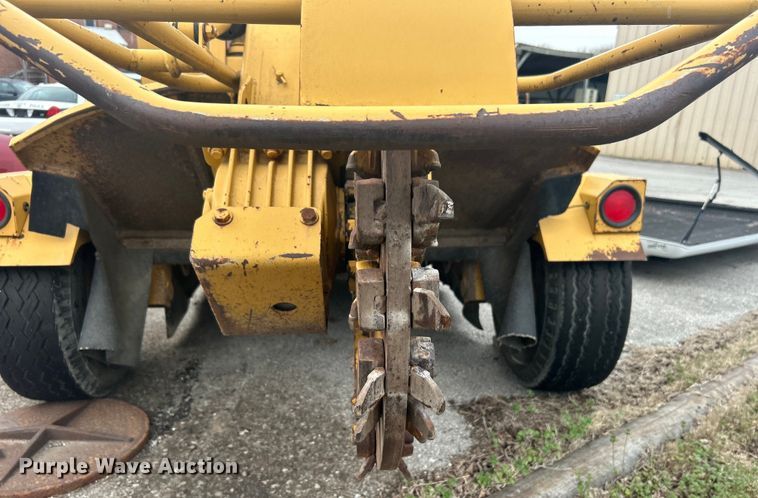 image for item EG0190 1997 Vermeer SC1102 stump grinder