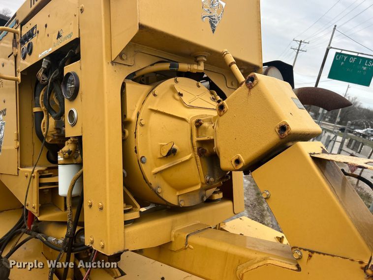 image for item EG0190 1997 Vermeer SC1102 stump grinder