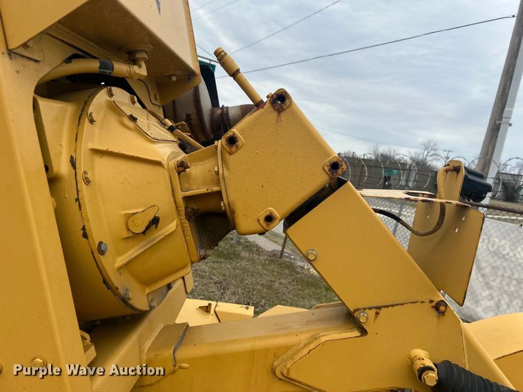 image for item EG0190 1997 Vermeer SC1102 stump grinder