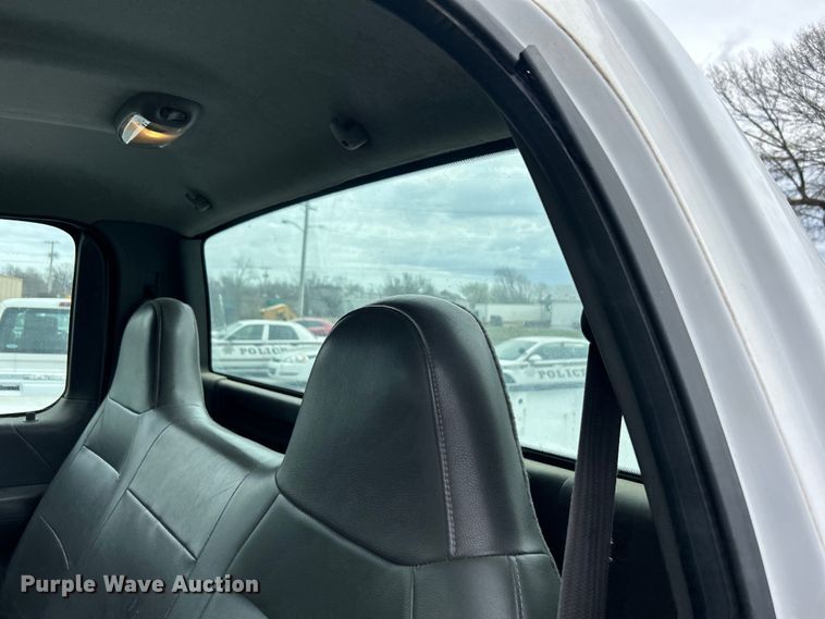 image for item EG0198 2002 Ford F150 pickup truck