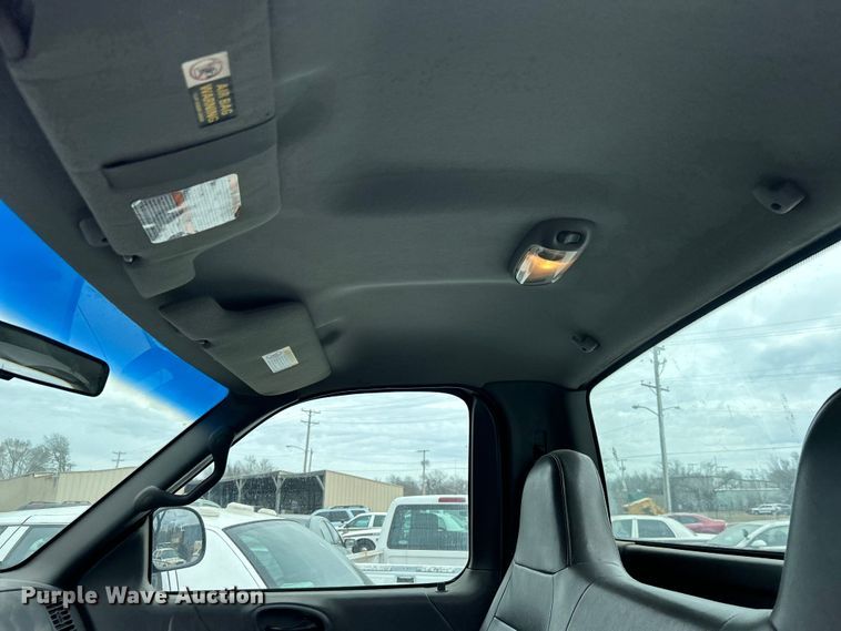 image for item EG0198 2002 Ford F150 pickup truck