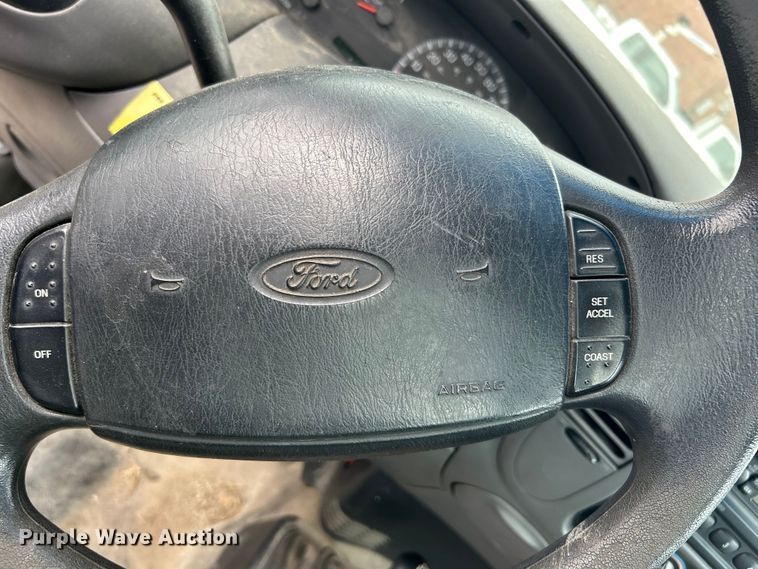 image for item EG0198 2002 Ford F150 pickup truck