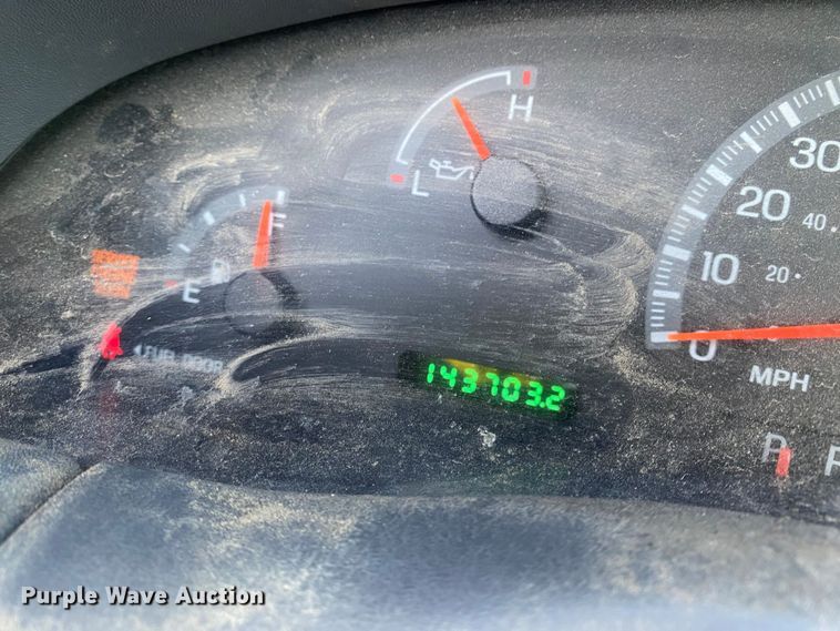 image for item EG0198 2002 Ford F150 pickup truck