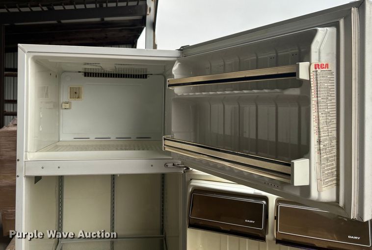 image for item EG0209 (4) refrigerators