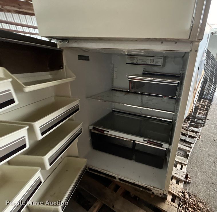 image for item EG0209 (4) refrigerators