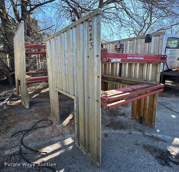 image for item EG0233 (4) Speed Shore trench boxes 