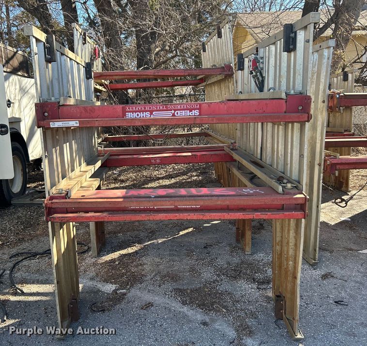 image for item EG0233 (4) Speed Shore trench boxes 