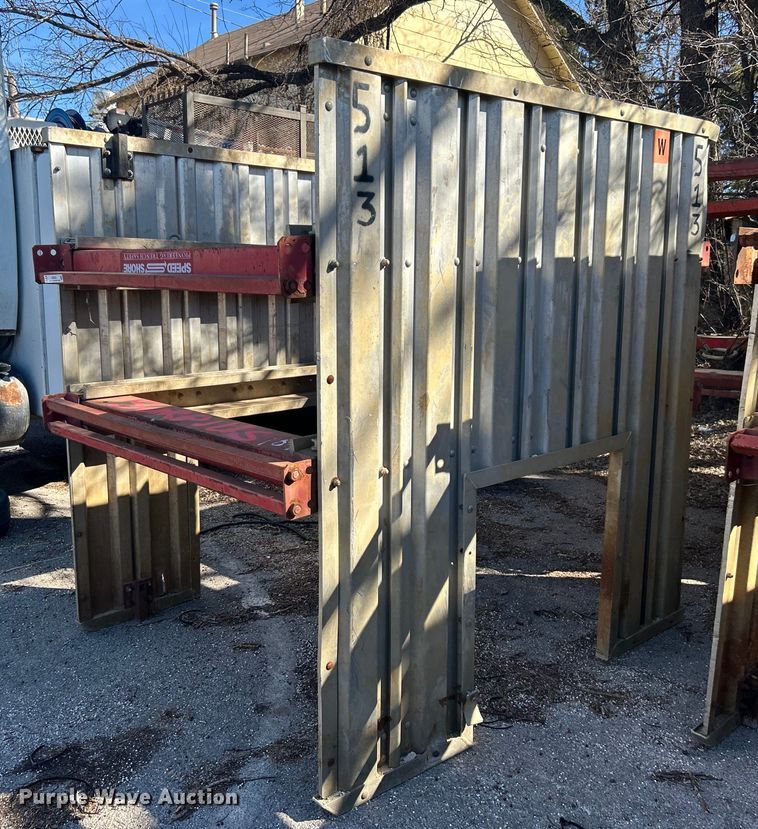 image for item EG0233 (4) Speed Shore trench boxes 