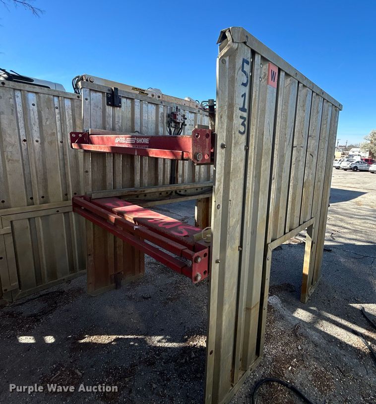 image for item EG0233 (4) Speed Shore trench boxes 