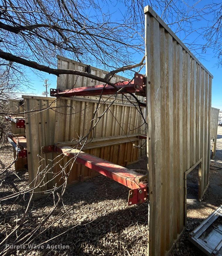 image for item EG0233 (4) Speed Shore trench boxes 