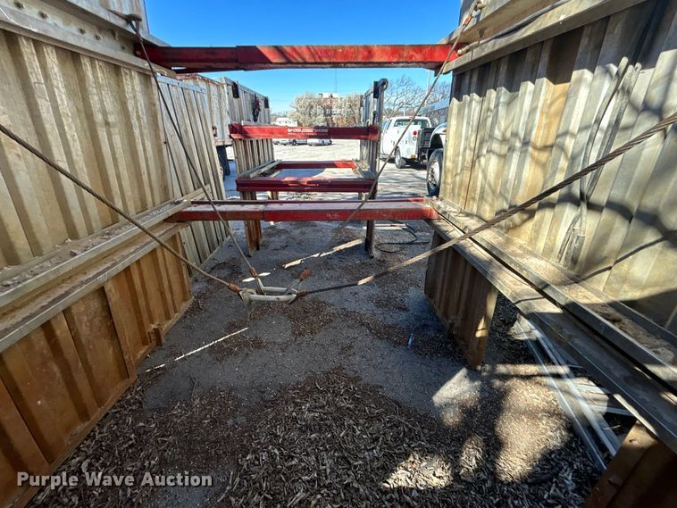 image for item EG0233 (4) Speed Shore trench boxes 