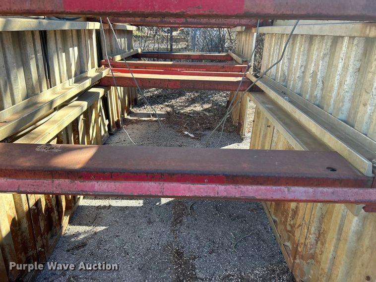 image for item EG0233 (4) Speed Shore trench boxes 