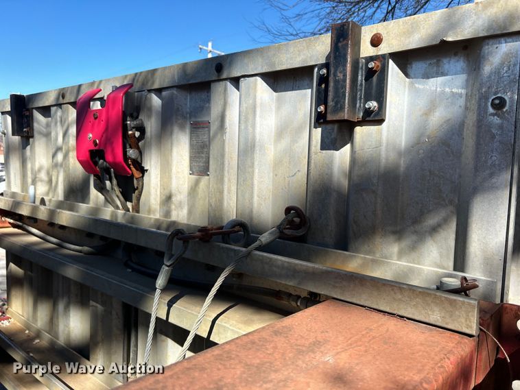 image for item EG0233 (4) Speed Shore trench boxes 