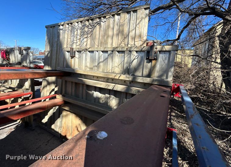 image for item EG0233 (4) Speed Shore trench boxes 