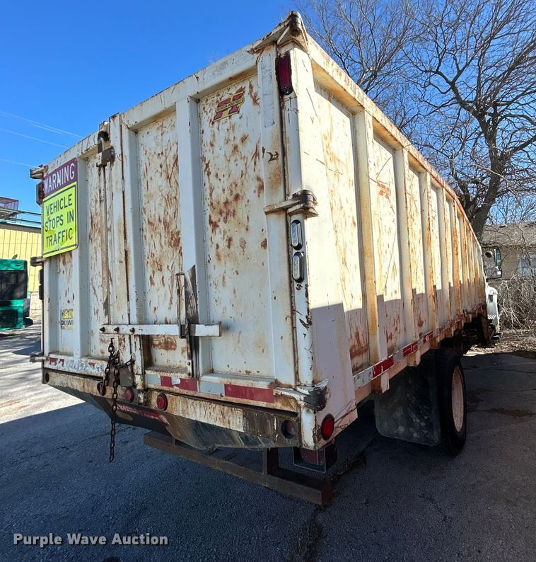 image for item EG0234 2008 International 4400 SBA dump truck