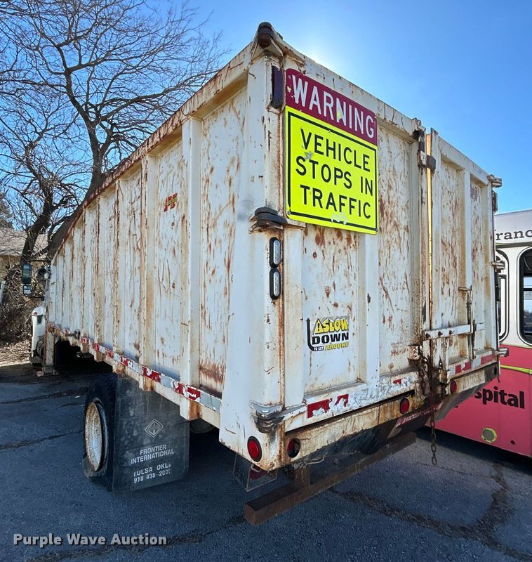 image for item EG0234 2008 International 4400 SBA dump truck