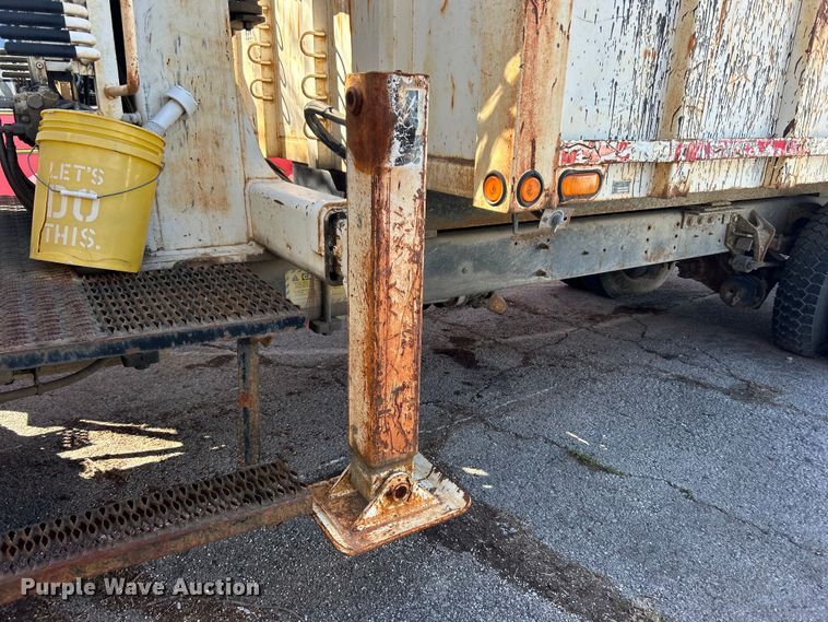 image for item EG0234 2008 International 4400 SBA dump truck