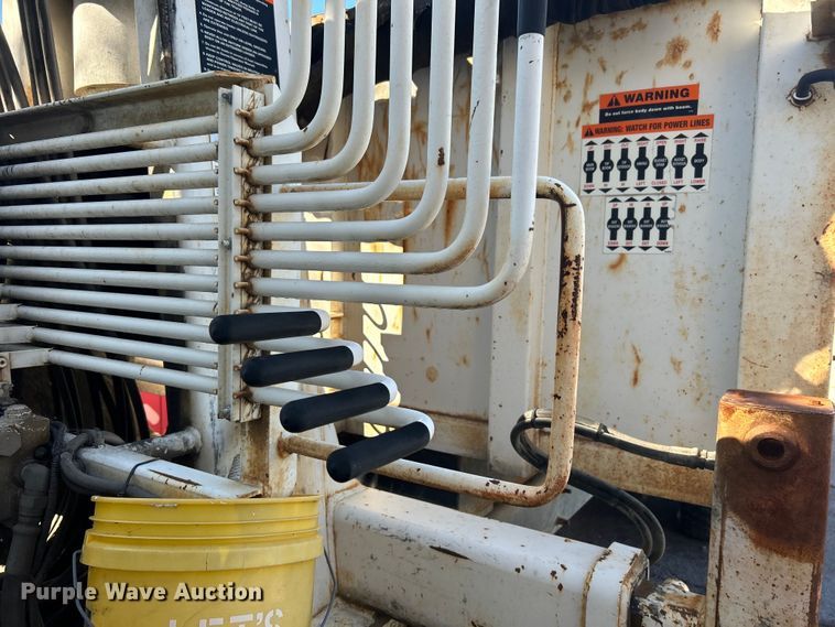 image for item EG0234 2008 International 4400 SBA dump truck