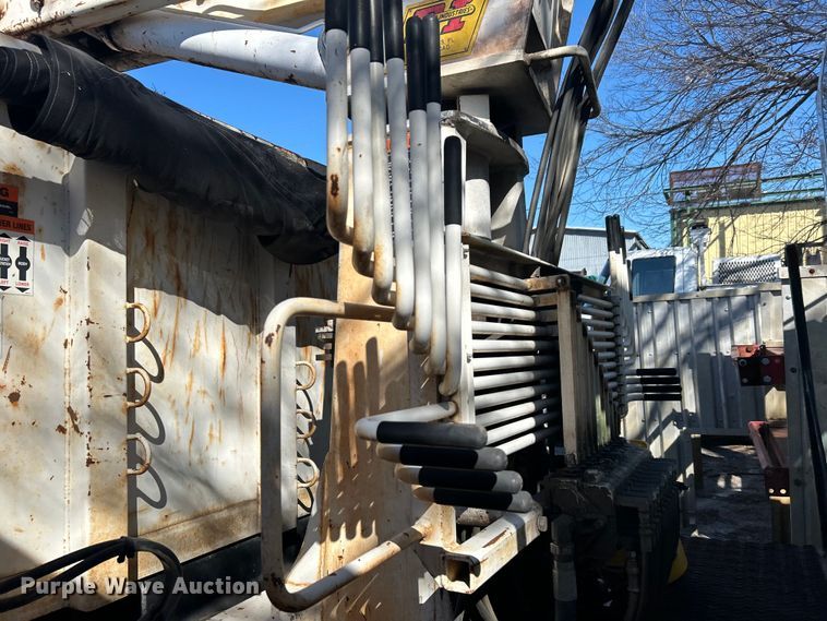 image for item EG0234 2008 International 4400 SBA dump truck