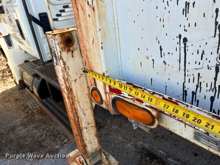 image for item EG0234 2008 International 4400 SBA dump truck