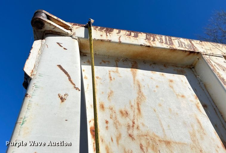 image for item EG0234 2008 International 4400 SBA dump truck