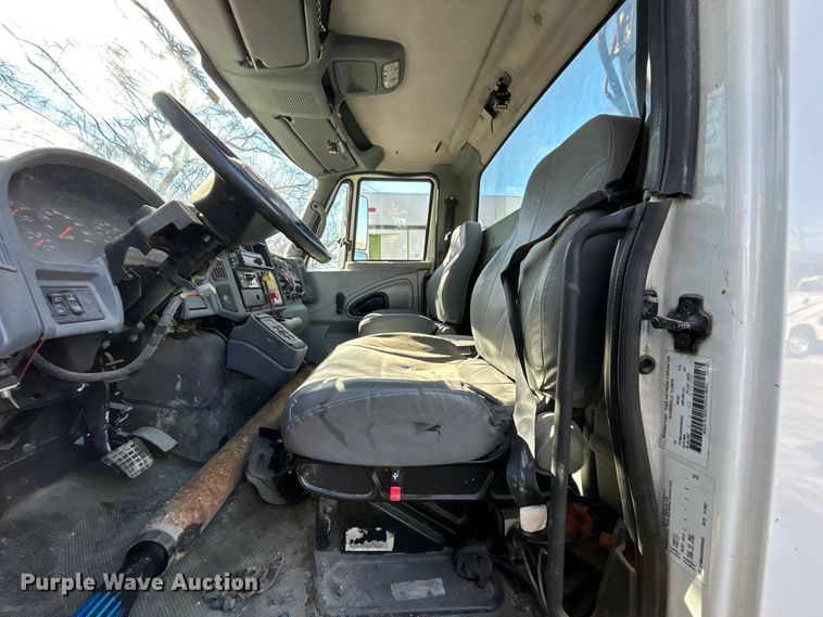 image for item EG0234 2008 International 4400 SBA dump truck