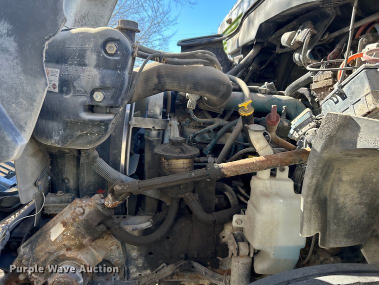 image for item EG0234 2008 International 4400 SBA dump truck