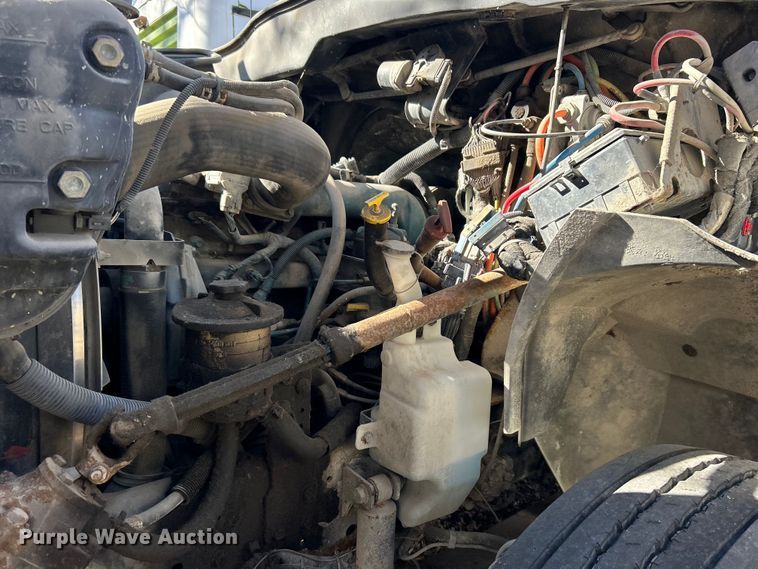 image for item EG0234 2008 International 4400 SBA dump truck