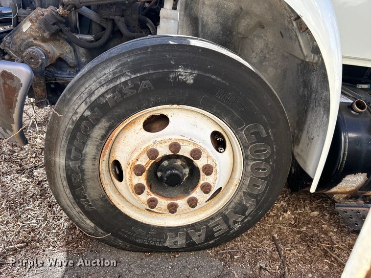 image for item EG0234 2008 International 4400 SBA dump truck