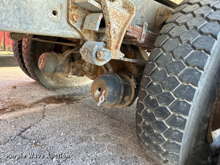 image for item EG0234 2008 International 4400 SBA dump truck