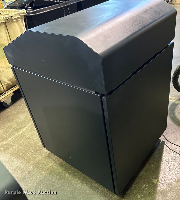 image for item EG0243 Printronix P8000 printer