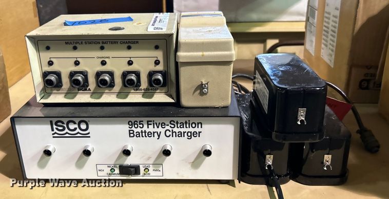 image for item EG0259 ISCO 965 Five-Station battery charger