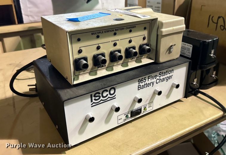 image for item EG0259 ISCO 965 Five-Station battery charger