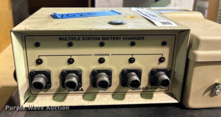 image for item EG0259 ISCO 965 Five-Station battery charger