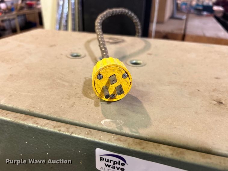 image for item EG0264 Grieve Corp LW200 laboratory oven