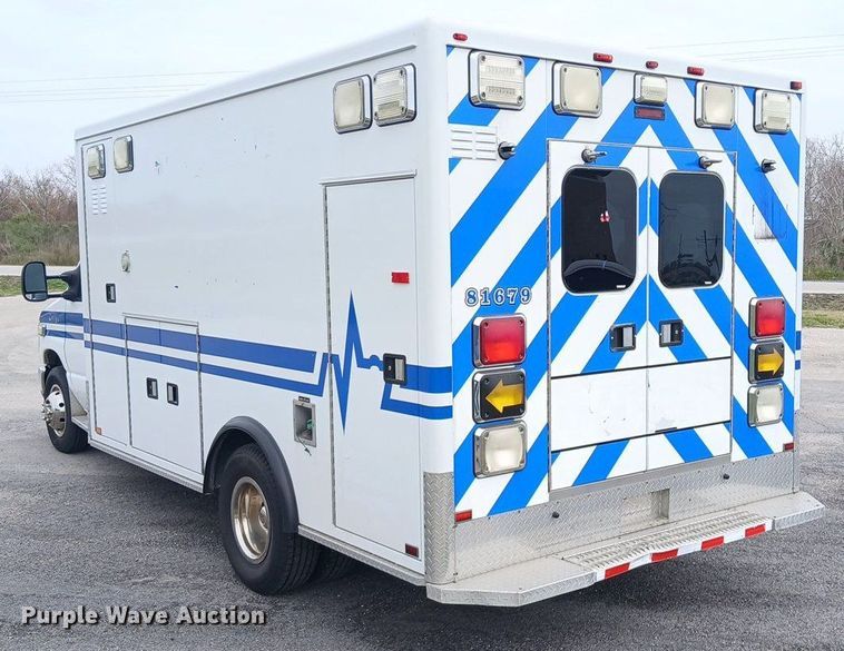 image for item EH3843 2009 Ford E450 ambulance