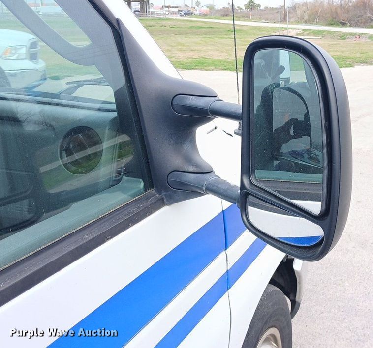 image for item EH3843 2009 Ford E450 ambulance