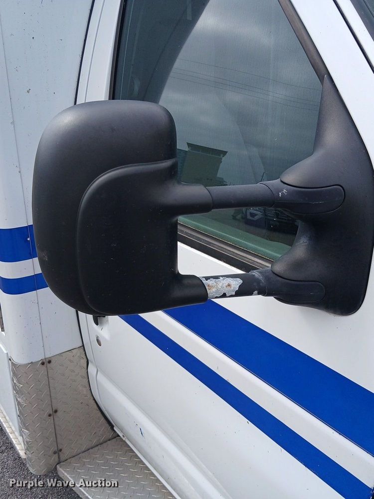 image for item EH3843 2009 Ford E450 ambulance