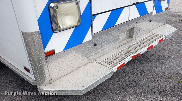 image for item EH3843 2009 Ford E450 ambulance