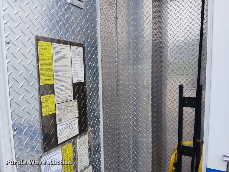 image for item EH3843 2009 Ford E450 ambulance