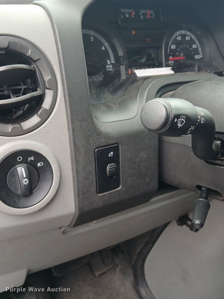 image for item EH3843 2009 Ford E450 ambulance