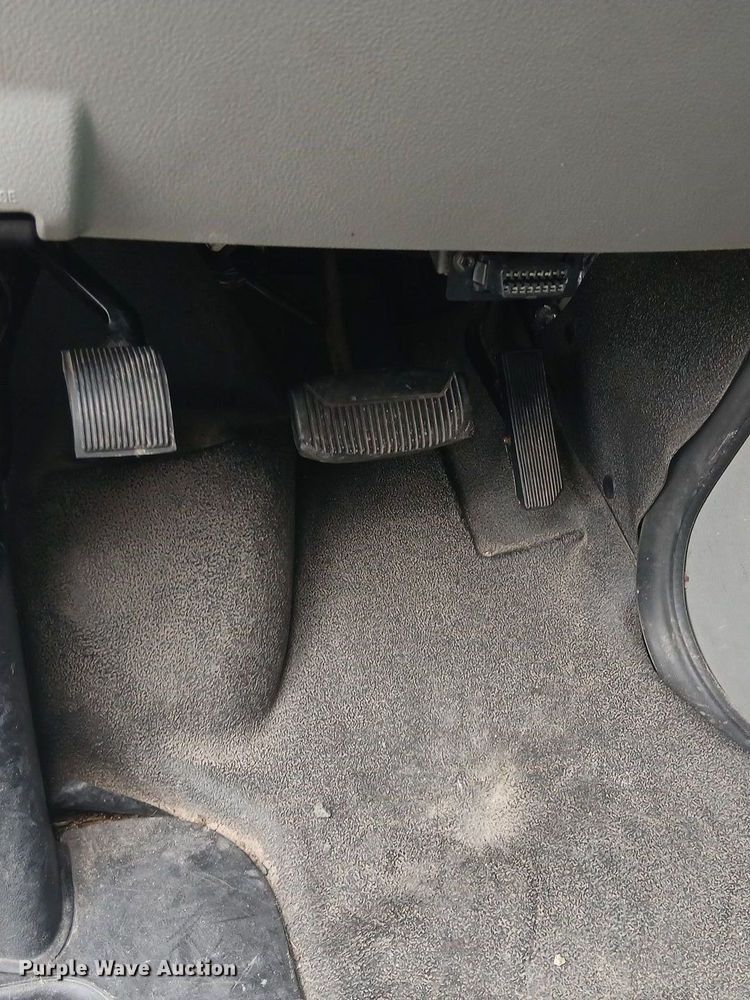 image for item EH3843 2009 Ford E450 ambulance