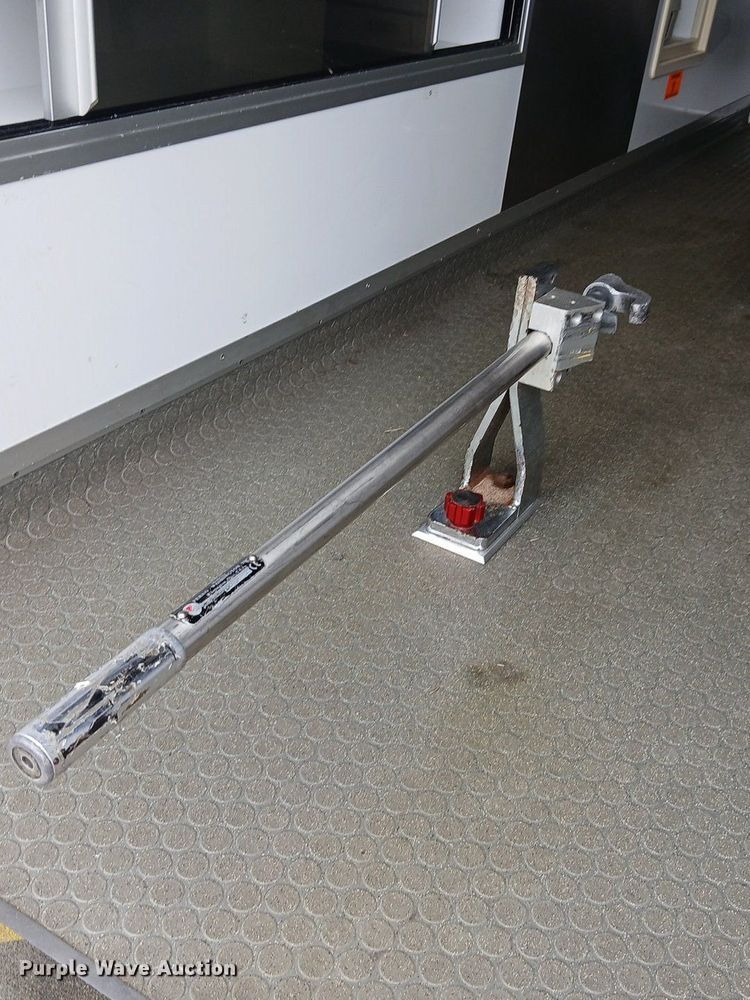 image for item EH3843 2009 Ford E450 ambulance