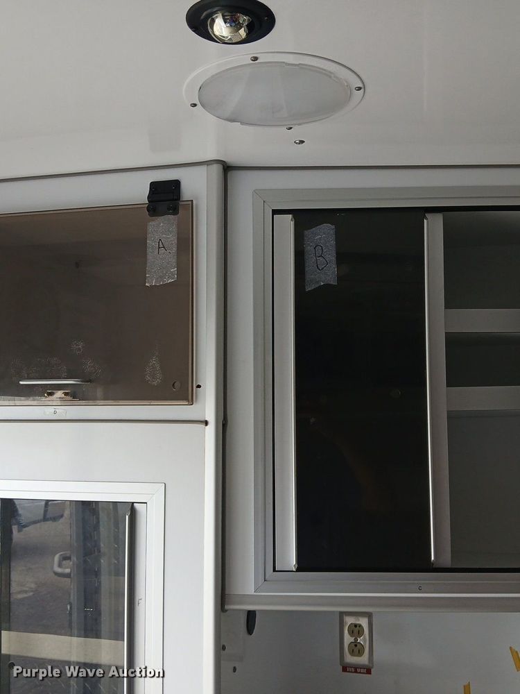 image for item EH3843 2009 Ford E450 ambulance