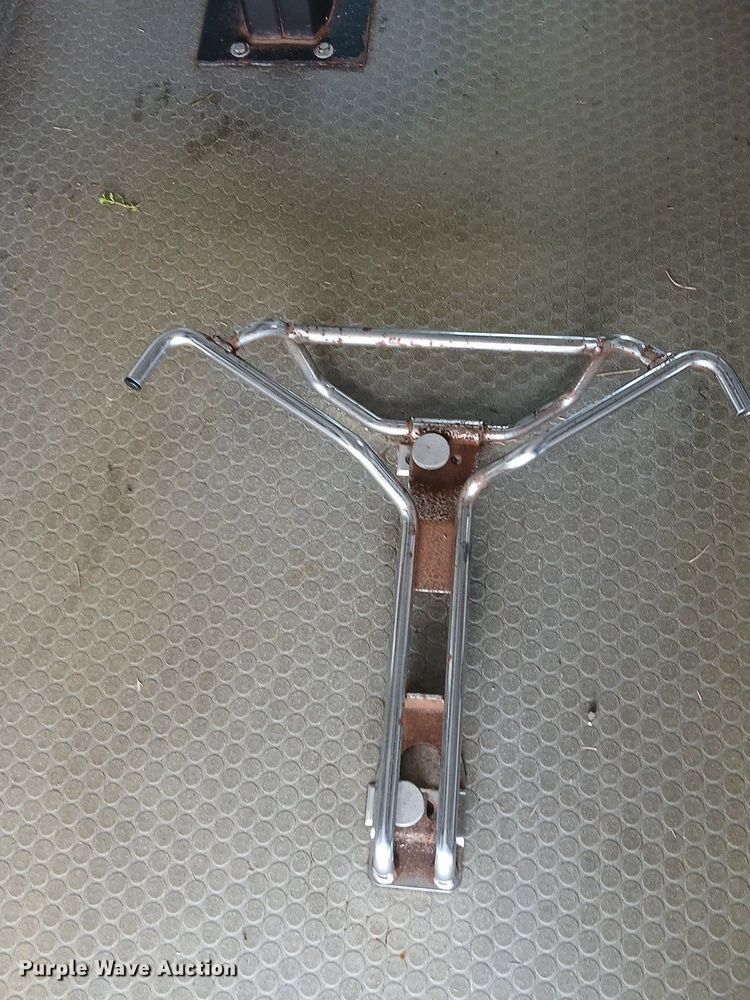 image for item EH3843 2009 Ford E450 ambulance