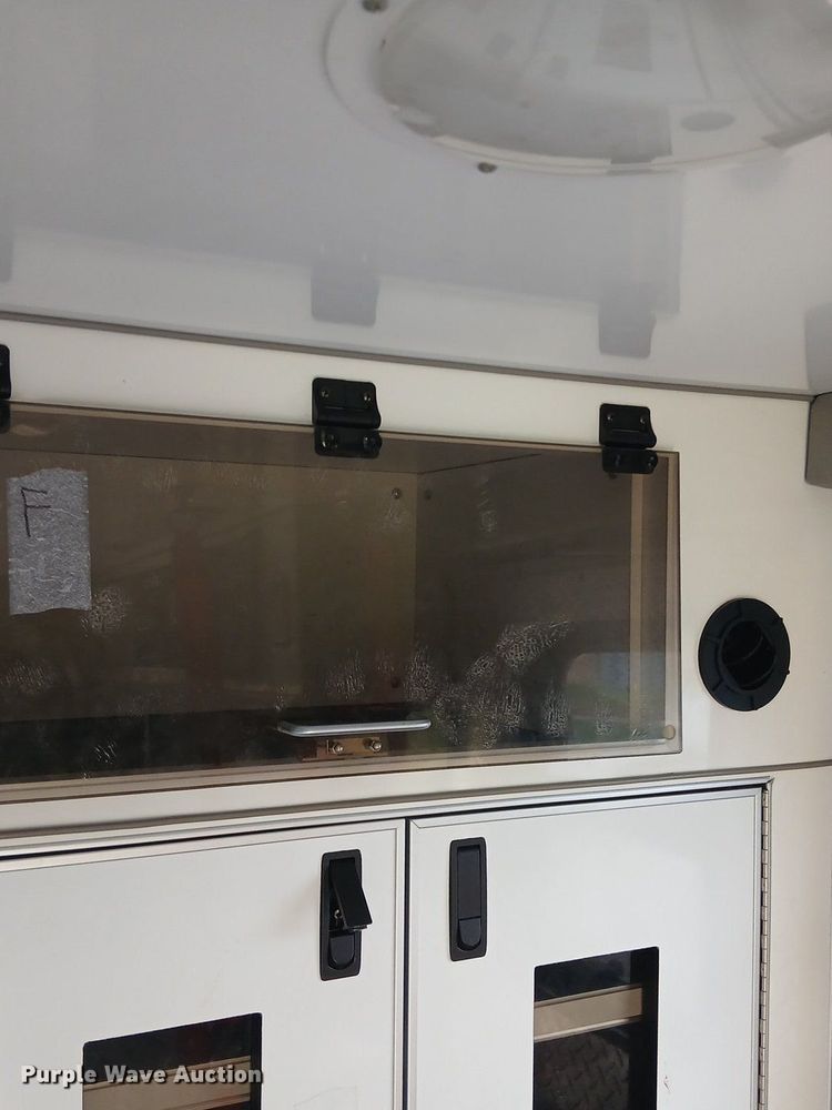 image for item EH3843 2009 Ford E450 ambulance