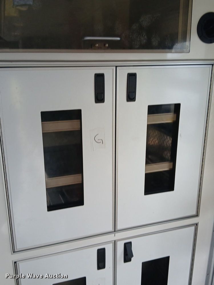 image for item EH3843 2009 Ford E450 ambulance