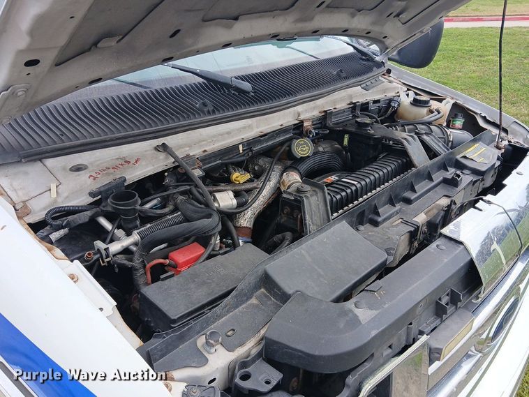 image for item EH3843 2009 Ford E450 ambulance