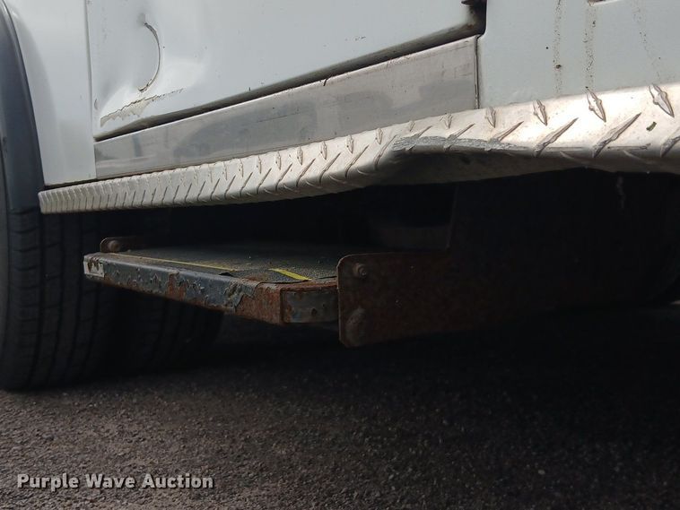 image for item EH3843 2009 Ford E450 ambulance