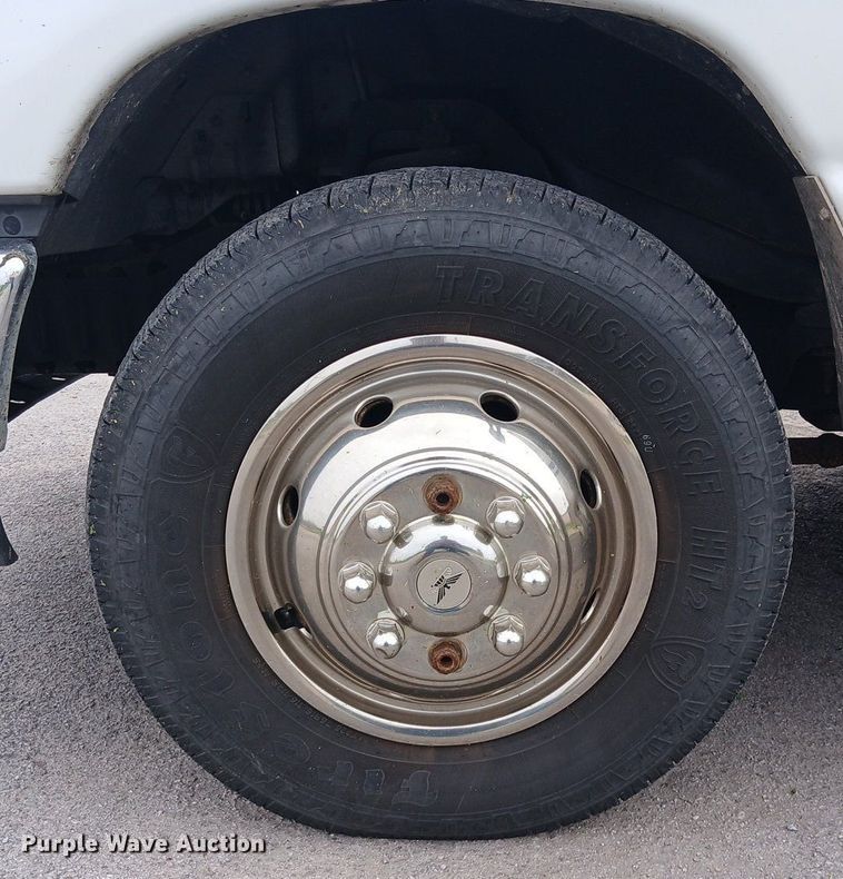 image for item EH3843 2009 Ford E450 ambulance